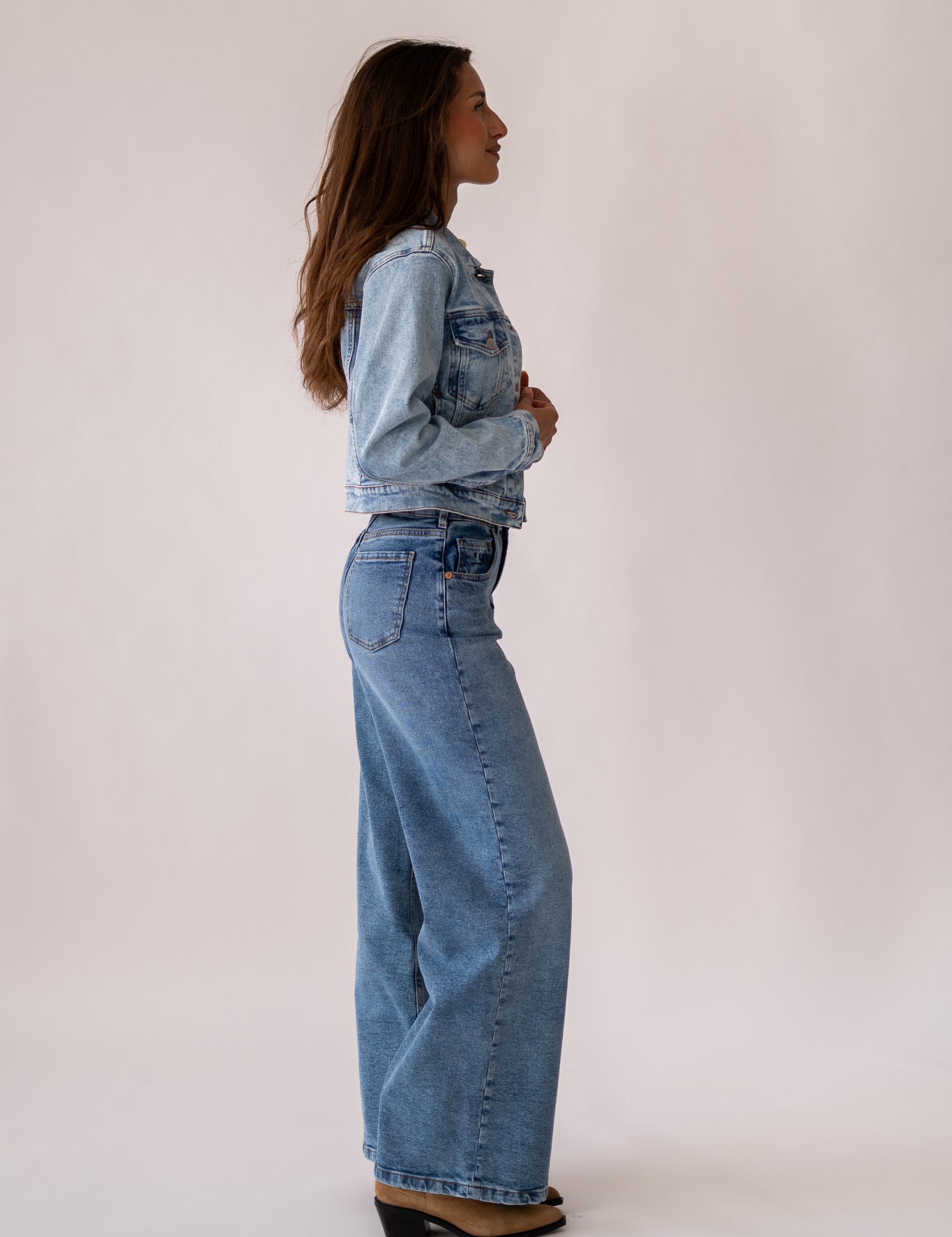 DENIM JACKET - LIGHT BLUE