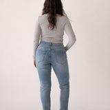 MOM MID RISE - LIGHT BLUE