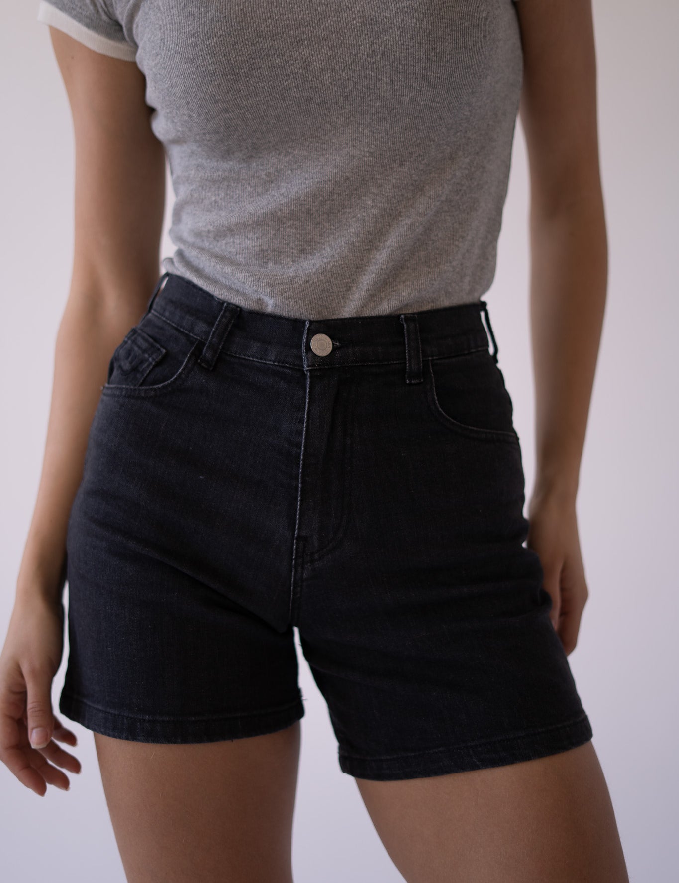 RELAXED SHORTS - GREY