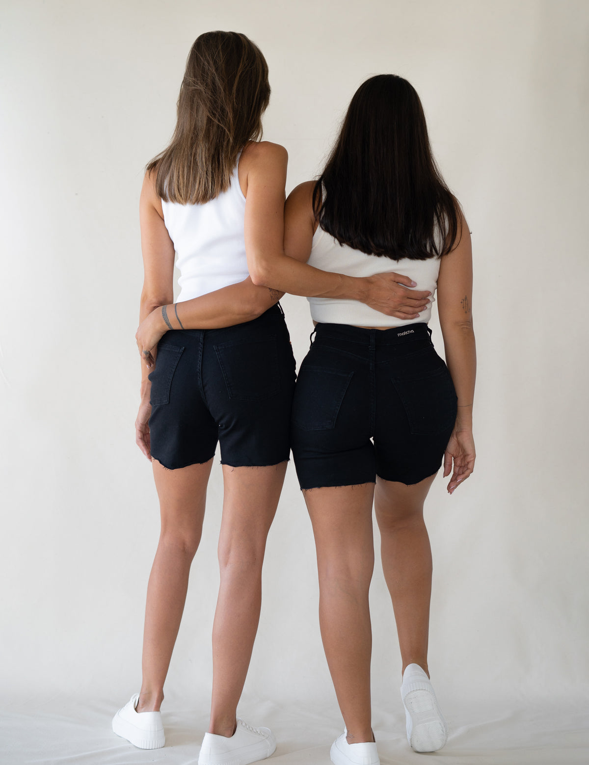 SHORTS HIGH RISE - BLACK