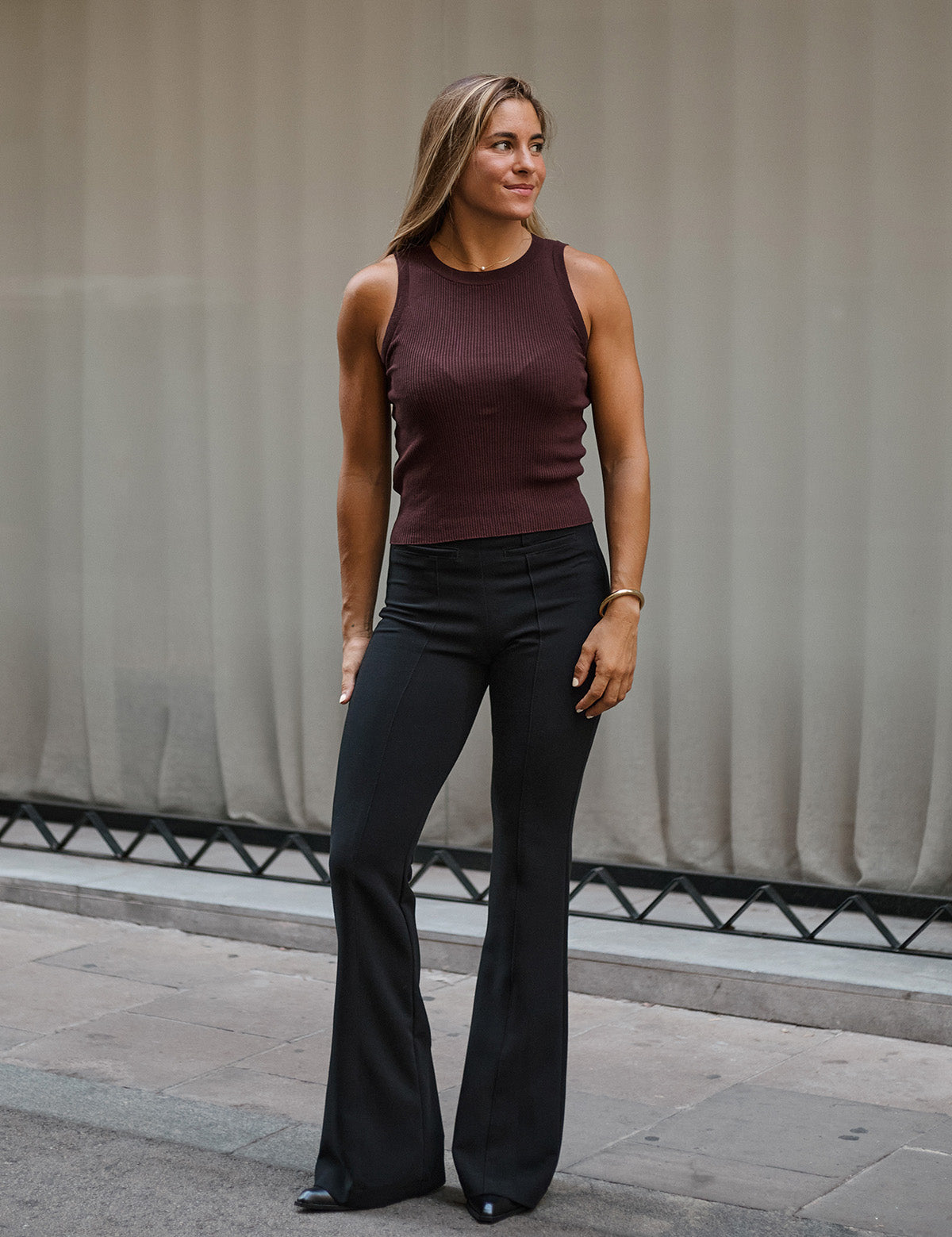FLARED TAILORED TROUSERS - BLACK