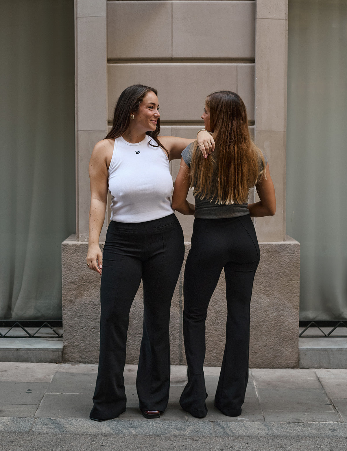 FLARED TAILORED TROUSERS - BLACK