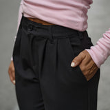 MOM TAILORED PLEATED TROUSERS - BLACK