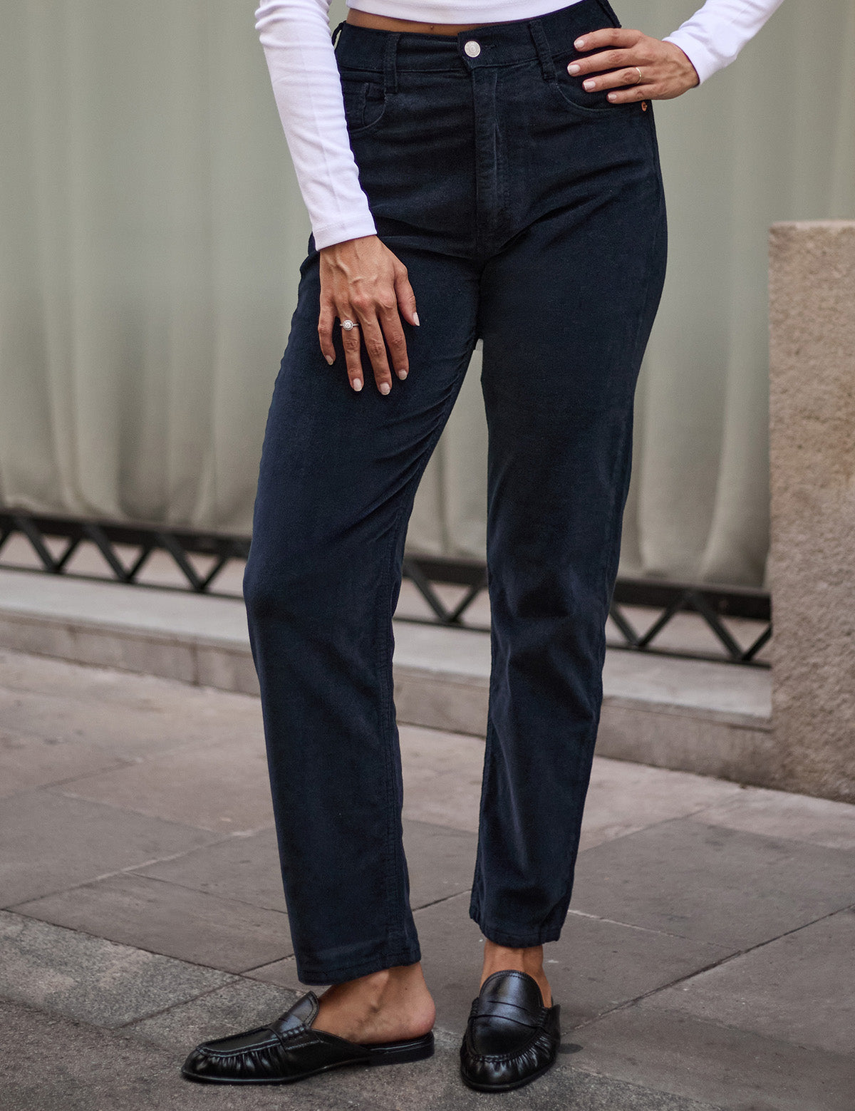 PANTALONES MOM PANA - NAVY