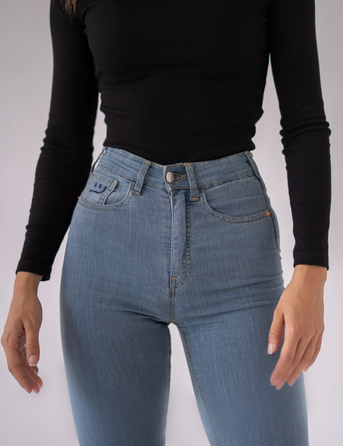 SKINNY TALL HIGH RISE - LIGHT BLUE