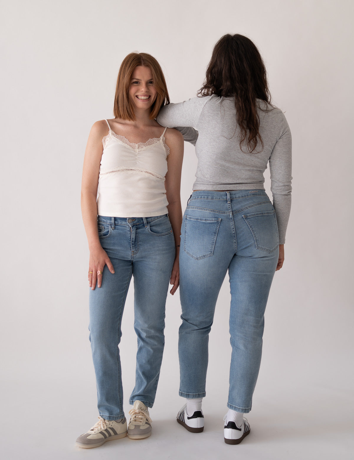 MOM MID RISE - LIGHT BLUE