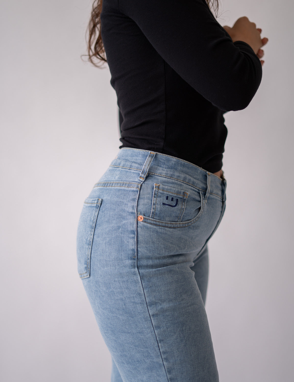 WIDELEG MID RISE - LIGHT BLUE