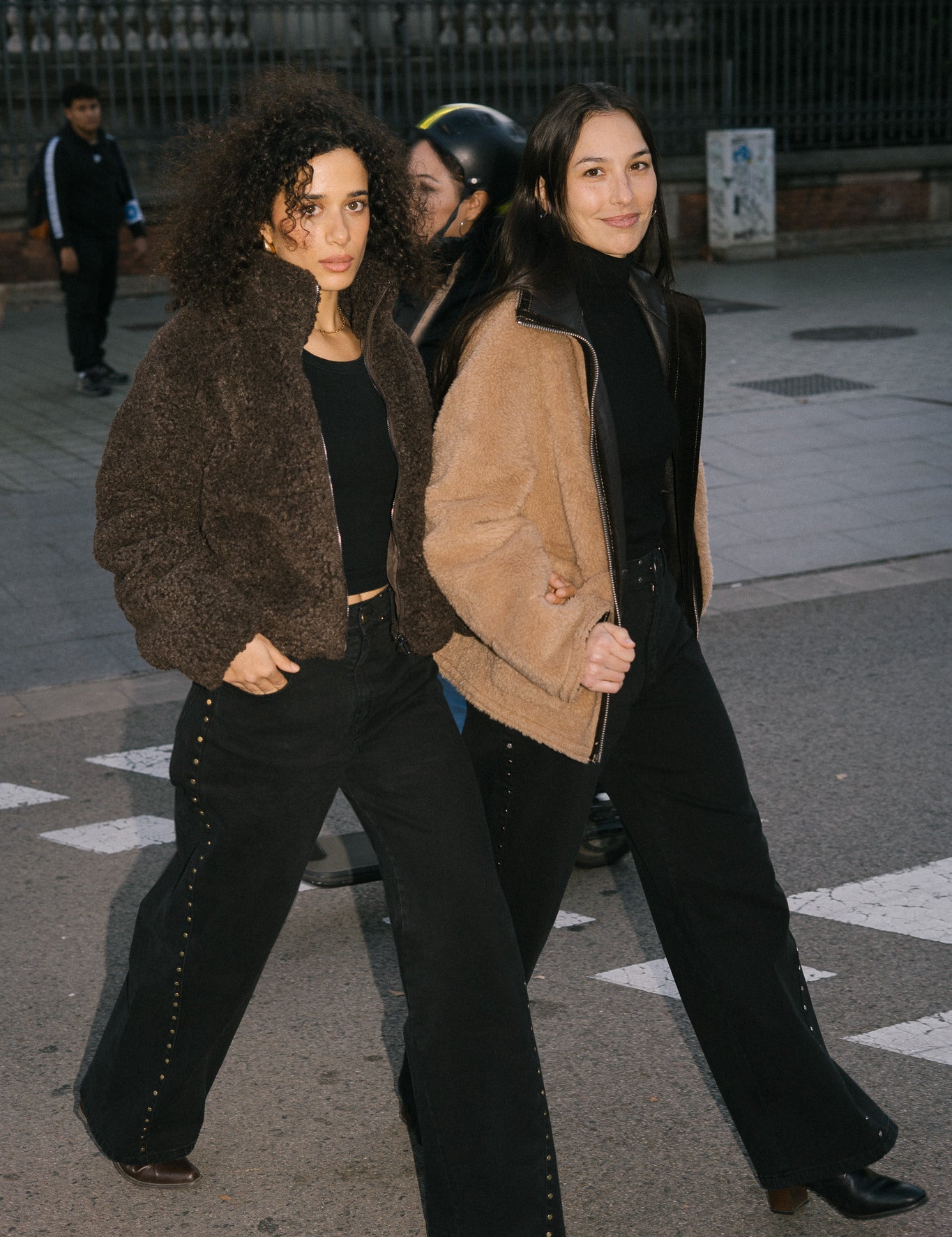 BAGGY TATXES PLATEJADES - BLACK