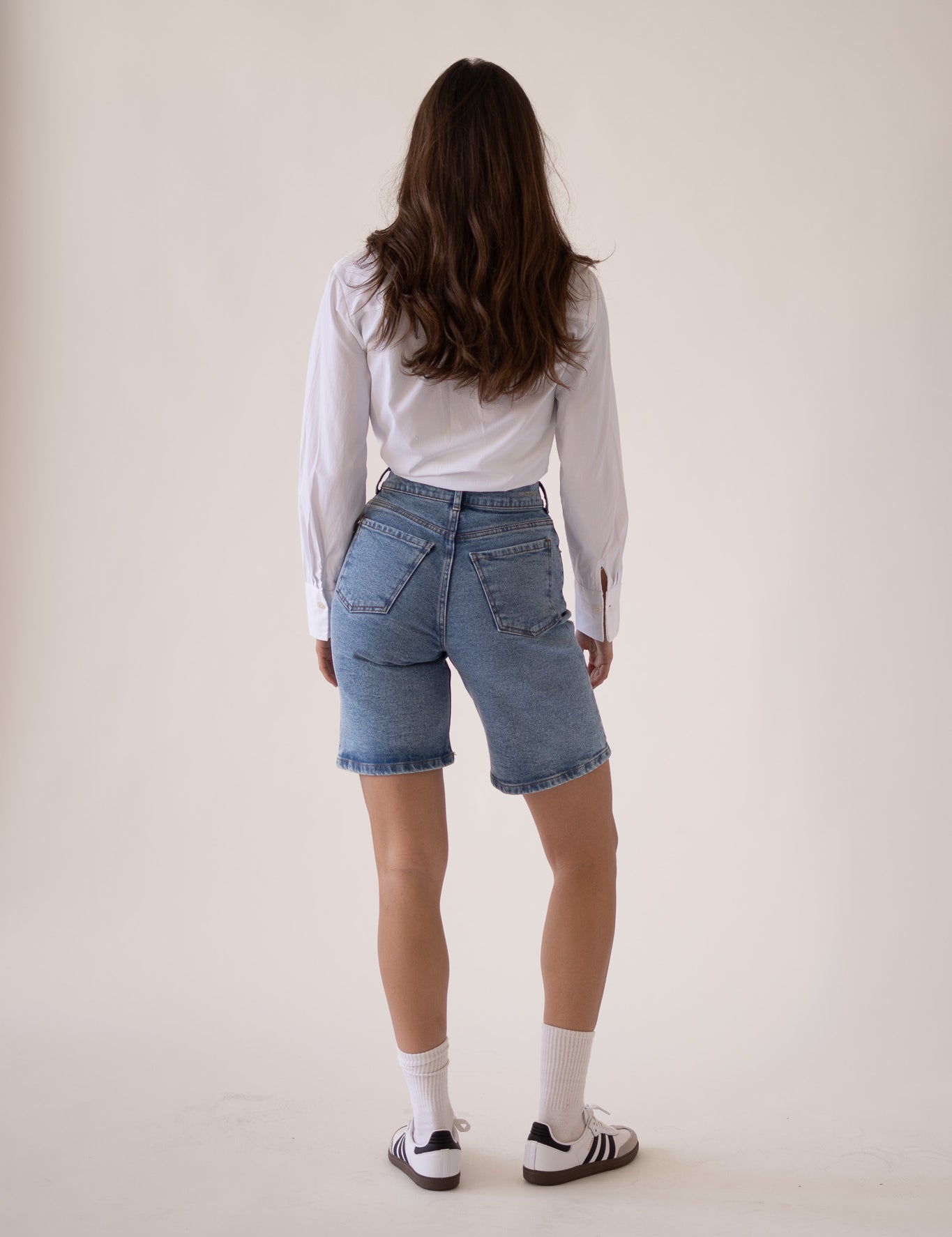 BAGGY SHORTS - LIGHT BLUE