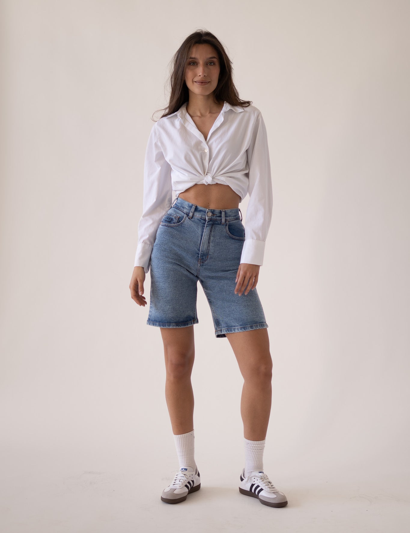 BAGGY SHORTS - LIGHT BLUE