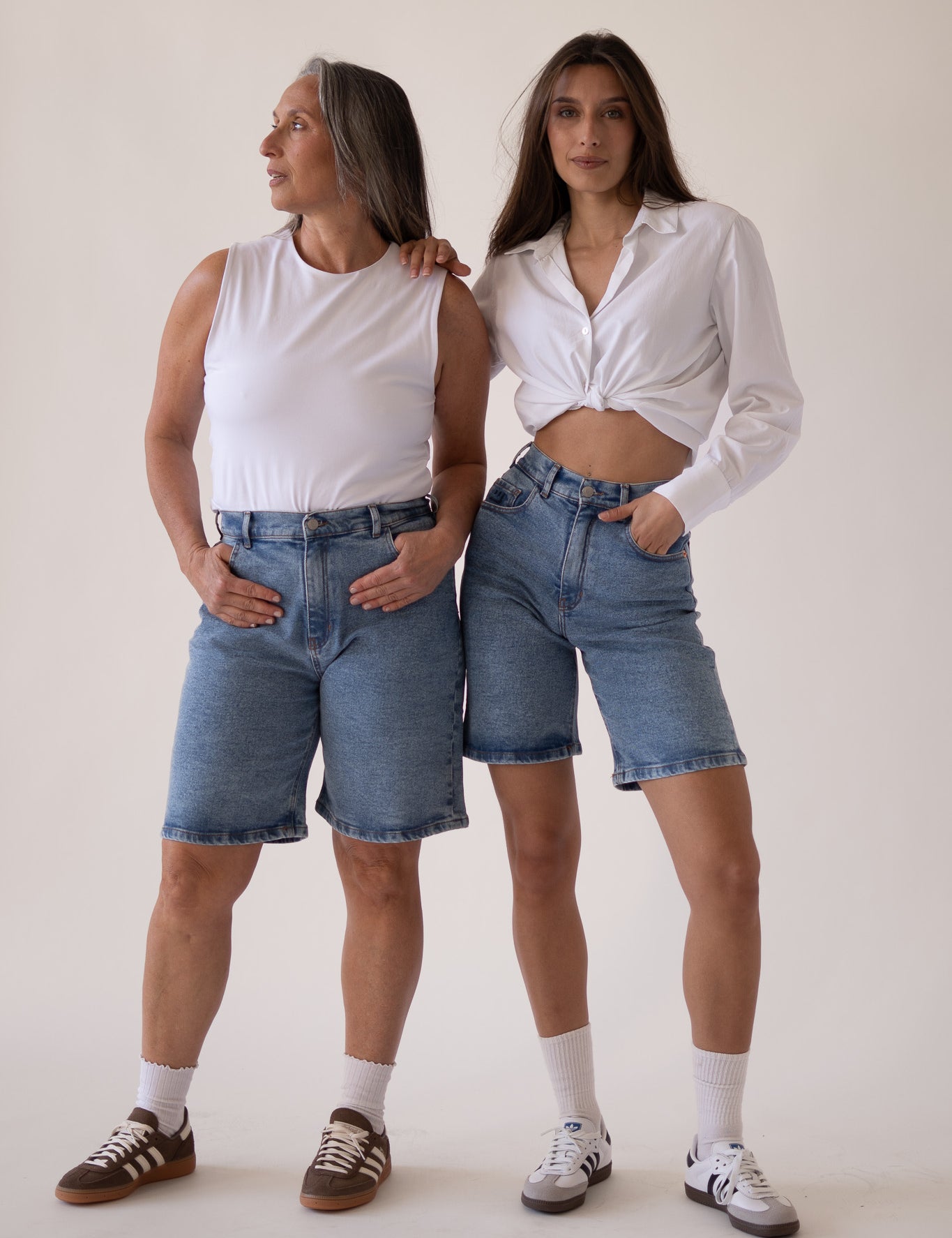 BAGGY SHORTS - LIGHT BLUE