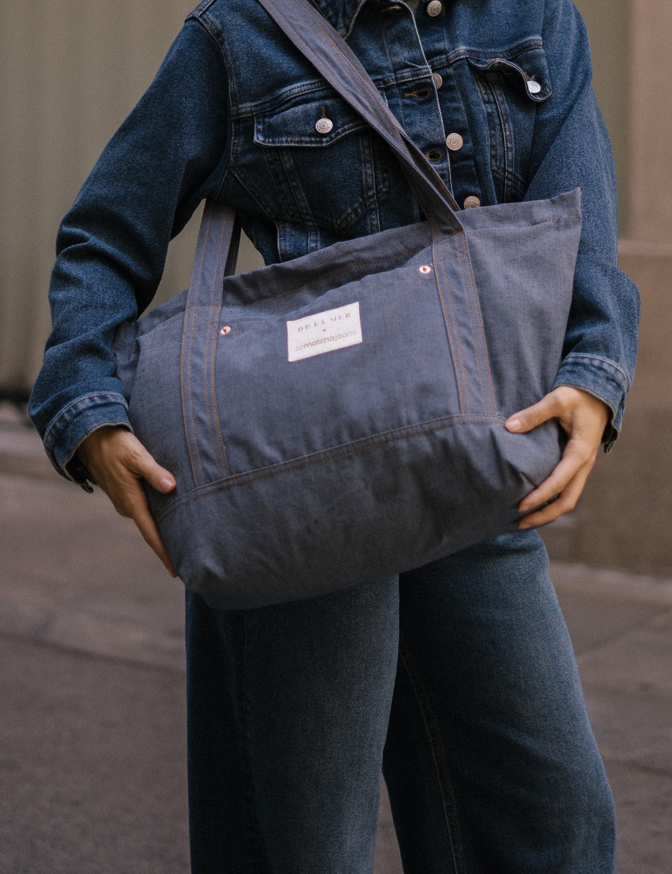 BOLSA SHOPPER DENIM De La Mur x Matcha Jeans