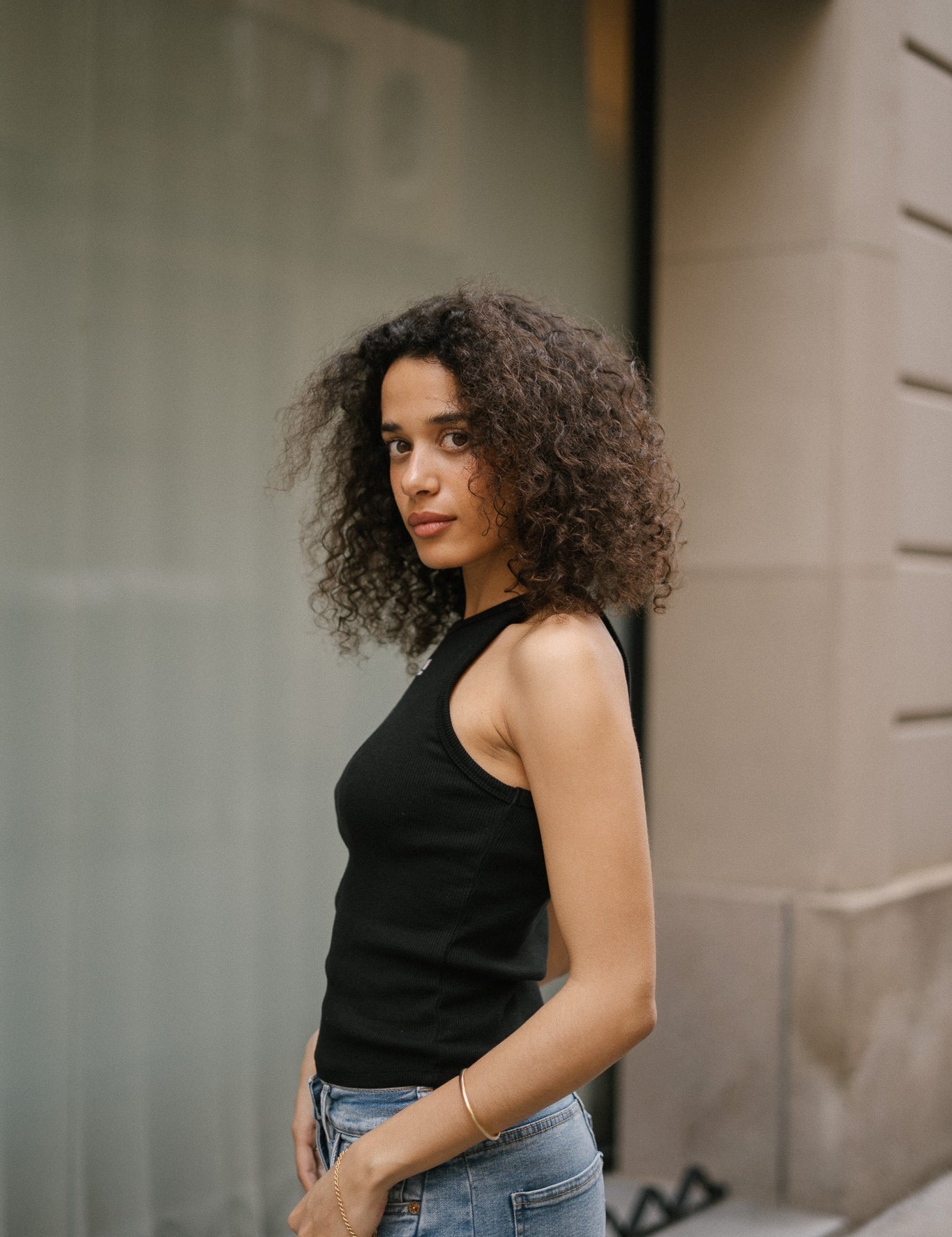 HALTER TANK TOP - BLACK