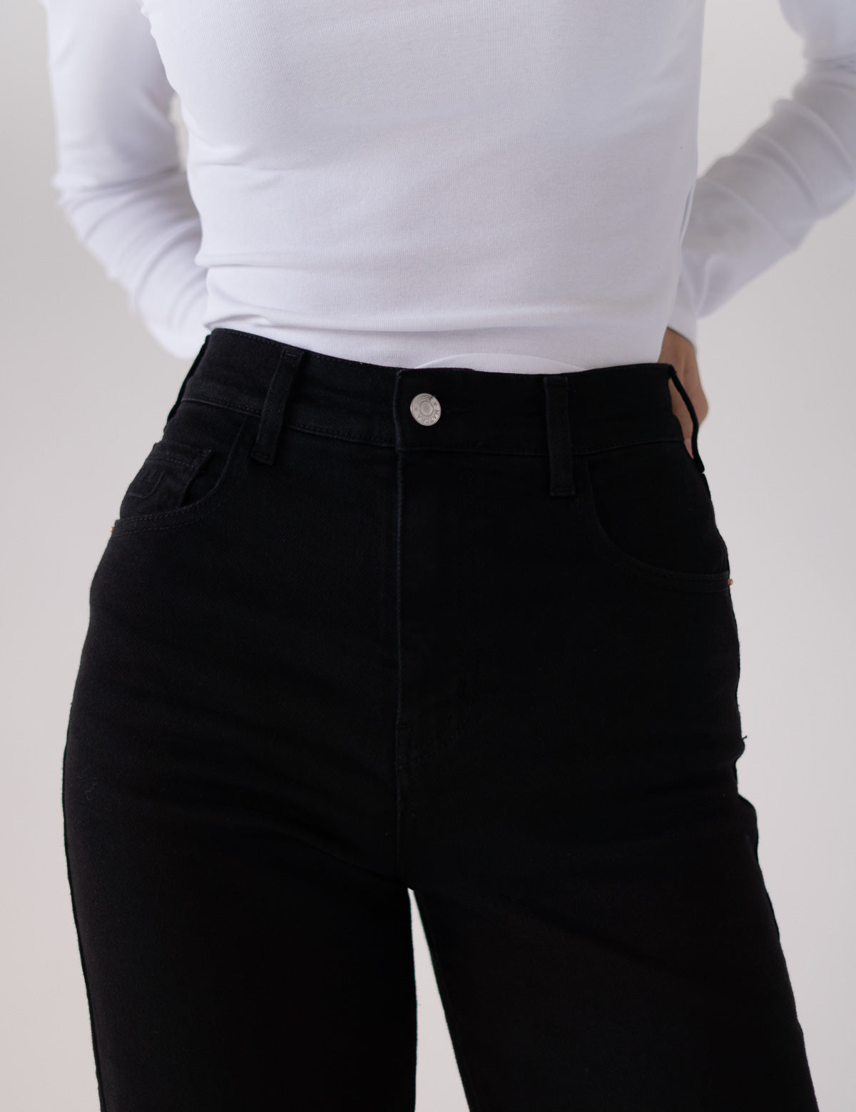 BAGGY TALL HIGH RISE - BLACK