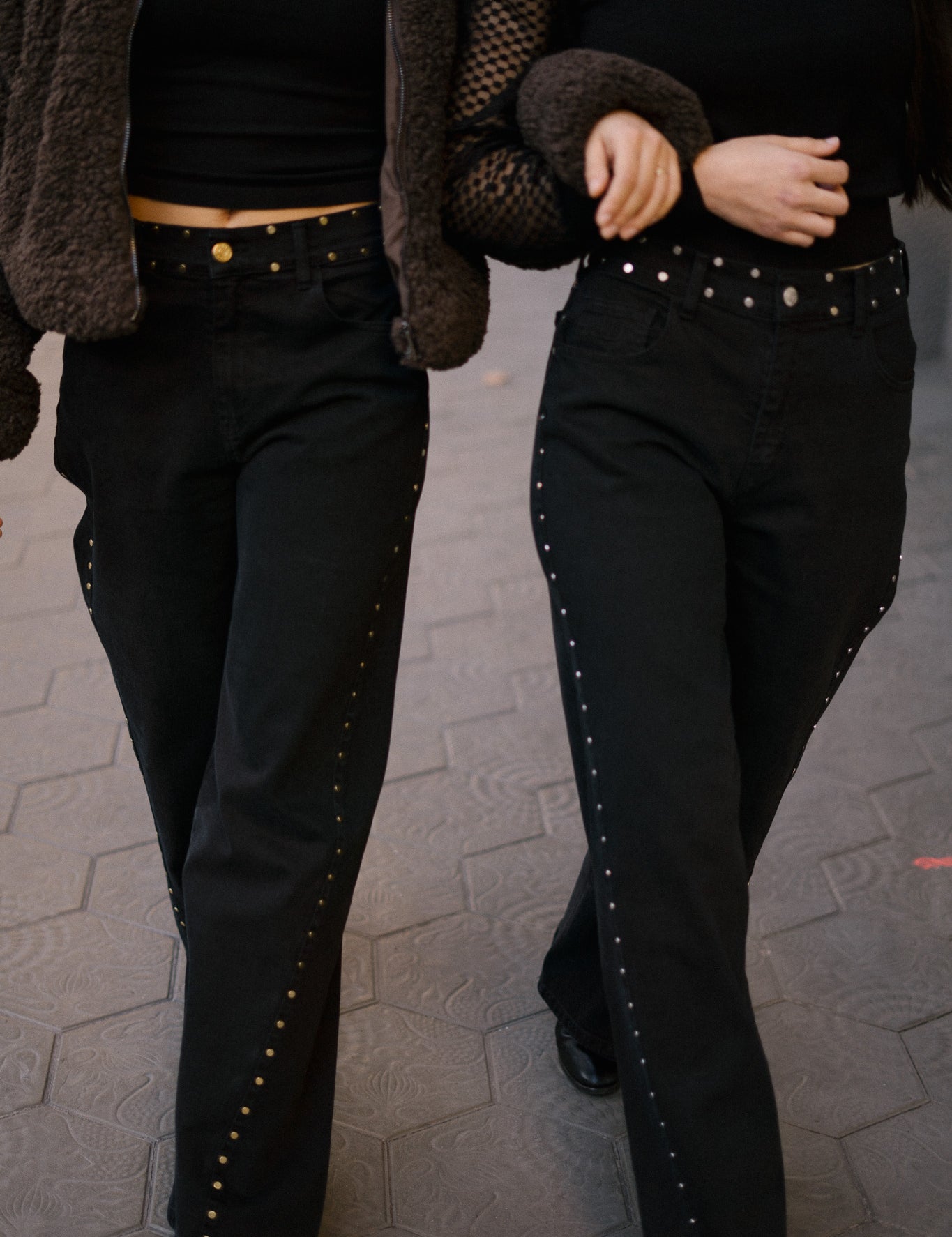 BAGGY TATXES DAURADES - BLACK