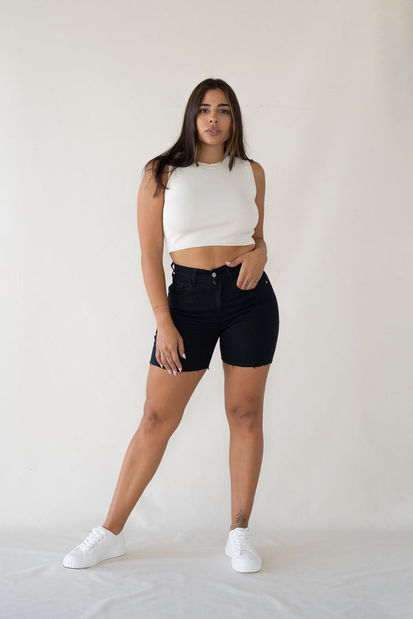 SHORTS HIGH RISE - BLACK