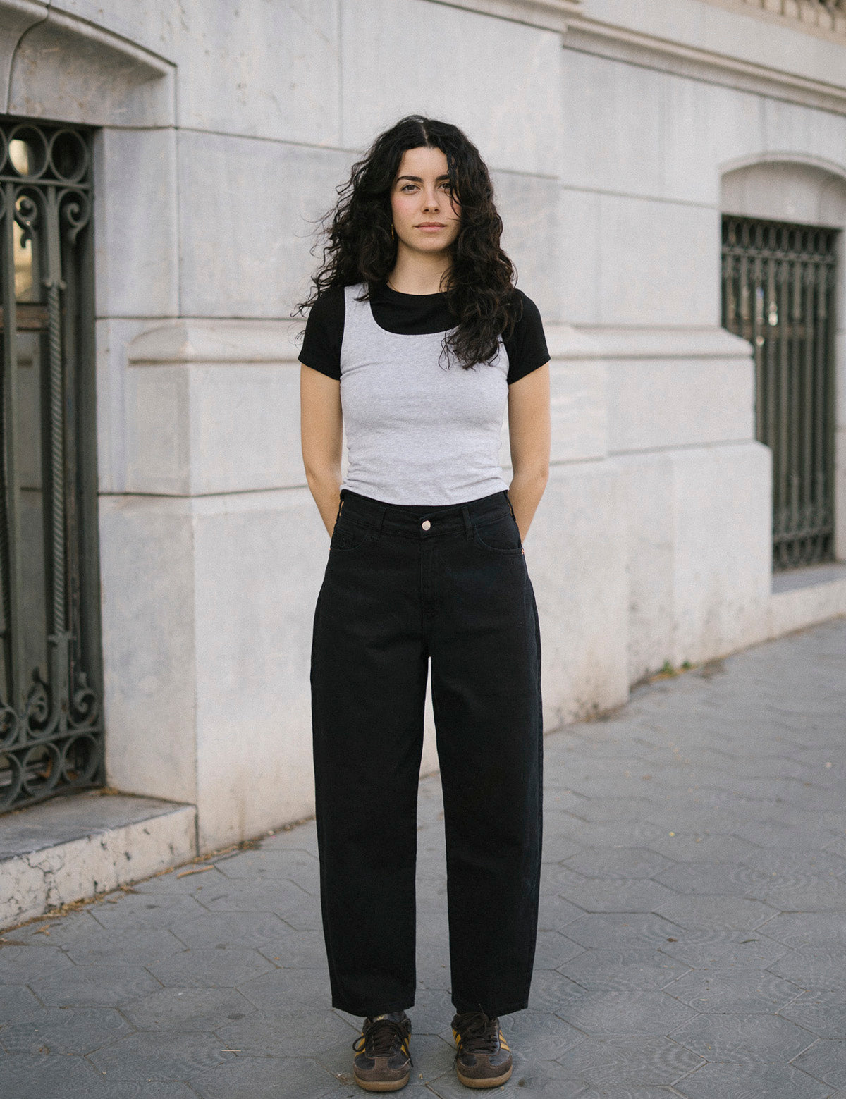 BARREL HIGH RISE - BLACK