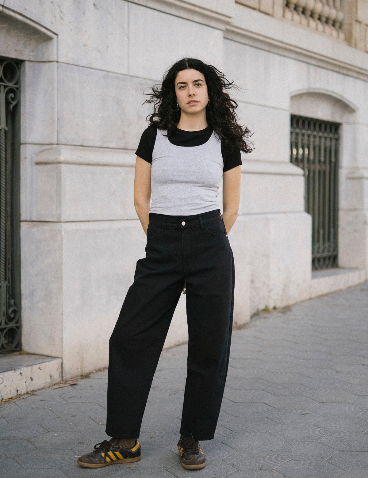 BARREL HIGH RISE - BLACK