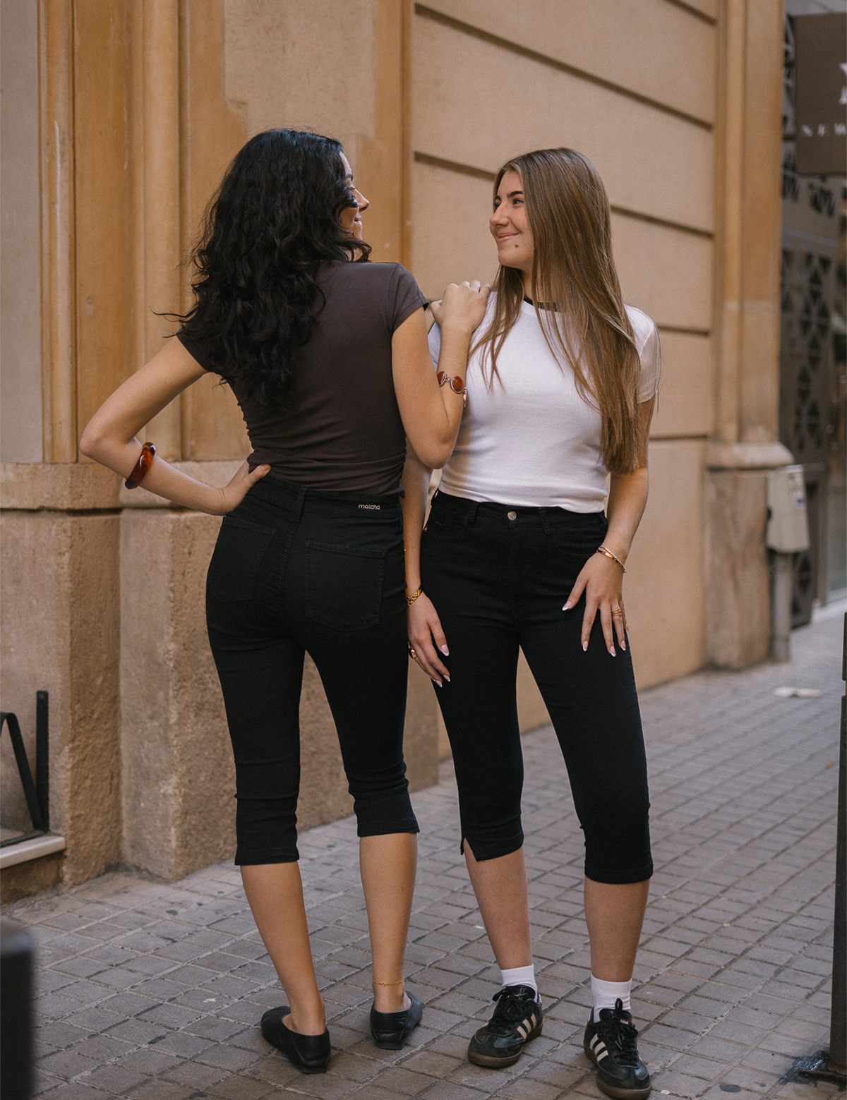 CAPRI HIGH RISE - BLACK