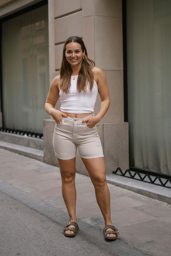 SHORTS HIGH RISE - BEIGE
